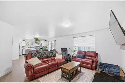 6559 N Fiona St, Eagle Mountain, UT 84005 - Photo 4