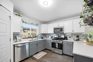 6559 N Fiona St, Eagle Mountain, UT 84005 - Photo 8