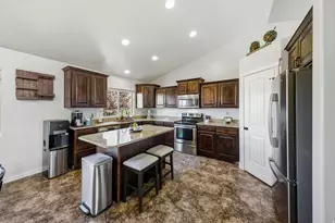 3478 W Brookshire Dr S, Syracuse, UT 84075 - Photo 10