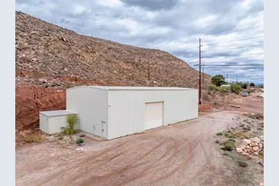 555 S Nichols Peak Rd #E, Washington, UT 84780 - Photo 1