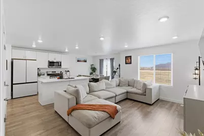 1202 W Hidden Spring Dr, Santaquin, UT 84655 - Photo 4