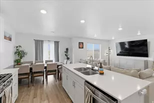 1202 W Hidden Spg Dr, Santaquin, UT 84655 - Photo 8