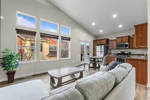 1090 N Shepard Crk Pkwy, Farmington, UT 84025 - Photo 6