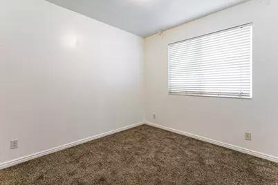 75 N Peregrine Ln #8, Bountiful, UT 84010 - Photo 12