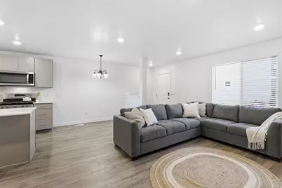 406 N Regatta Ln, Saratoga Springs, UT 84045 - Photo 10