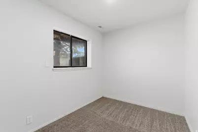 2573 Jordan Meadows Ln, West Jordan, UT 84084 - Photo 20