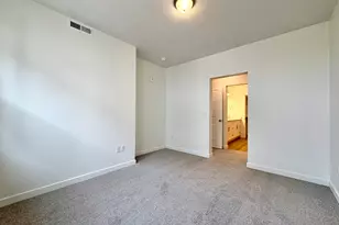 718 W Blue Magic Ln S, Midvale, UT 84047 - Photo 6
