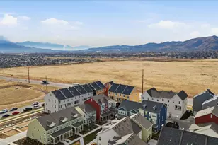 6643 W Skip Rock Rd S, South Jordan, UT 84009 - Photo 32