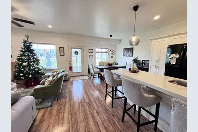 7571 N Cottage Ln, Eagle Mountain, UT 84005 - Photo 18