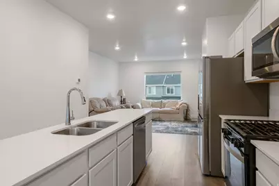 941 E Citadel Ln, Saratoga Springs, UT 84045 - Photo 6