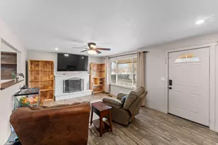 10320 S 2700 W, South Jordan, UT 84095 - Photo 2
