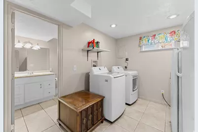 10320 S 2700 W, South Jordan, UT 84095 - Photo 14