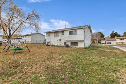 1118 N 575 W, Clinton, UT 84015 - Photo 24