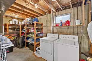 386 E Pioneer Ave S, Sandy, UT 84070 - Photo 22