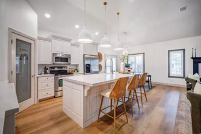 479 E Fox Farm Pl S, Draper, UT 84020 - Photo 4