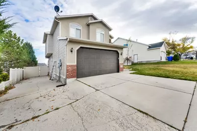 6721 S Adventure Way W, West Jordan, UT 84081 - Photo 4