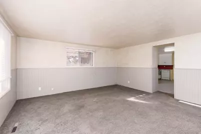 208 S 400 W, Richfield, UT 84701 - Photo 8