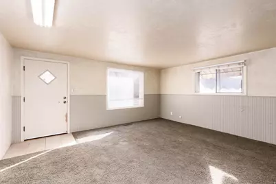 208 S 400 W, Richfield, UT 84701 - Photo 10