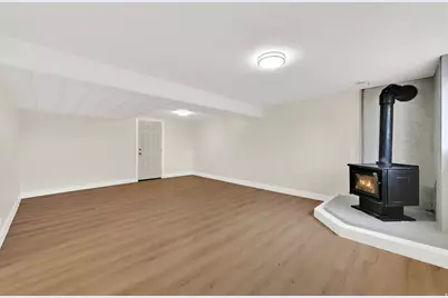 4220 S 2075 W, Roy, UT 84067 - Photo 18