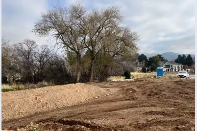 795 E Abby Ln #5, Bountiful, UT 84010 - Photo 4