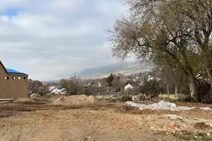 795 E Abby Ln, Bountiful, UT 84010 - Photo 1