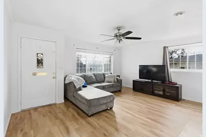 121 E 700 S, Pleasant Grove, UT 84062 - Photo 4