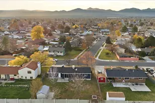 5623 Brandy Wine St, Taylorsville, UT 84118 - Photo 18