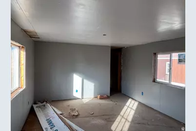 50 S 1500 W #7, Vernal, UT 84078 - Photo 2