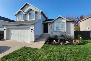 1762 S 350 E, Kaysville, UT 84037 - Photo 2
