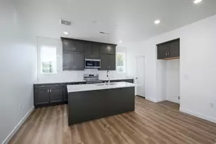 931 W Coalburn Way, Murray, UT 84123 - Photo 2