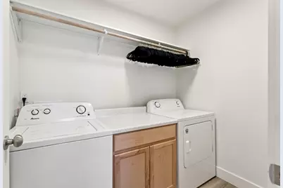 579 E Kings Lndg, Tooele, UT 84074 - Photo 18