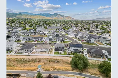 579 E Kings Lndg, Tooele, UT 84074 - Photo 24