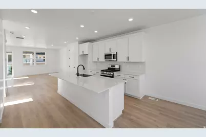 12676 S Lincoln Peak Ln #112, Herriman, UT 84096 - Photo 4