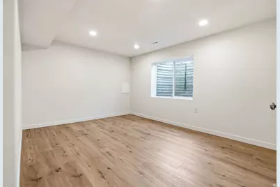 508 W 40 N, Orem, UT 84057 - Photo 26