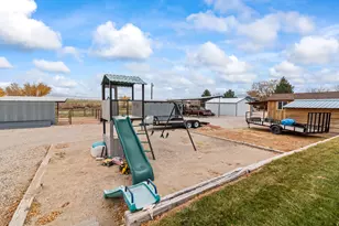 415 W 100 S, Gunnison, UT 84634 - Photo 32
