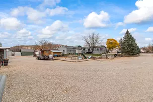 415 W 100 S, Gunnison, UT 84634 - Photo 12