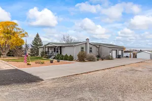 415 W 100 S, Gunnison, UT 84634 - Photo 1