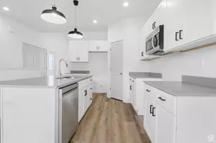 244 W Crescent Ln, Tooele, UT 84074 - Photo 8