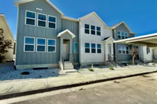 244 W Crescent Ln, Tooele, UT 84074 - Photo 2