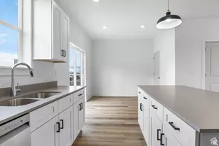 244 W Crescent Ln, Tooele, UT 84074 - Photo 8