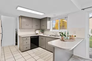 1051 E 300 N, Provo, UT 84606 - Photo 10