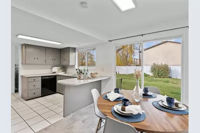 1051 E 300 N, Provo, UT 84606 - Photo 6