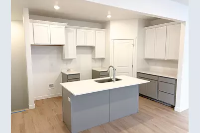 879 S Mathilda Dr #249, Saratoga Springs, UT 84045 - Photo 4