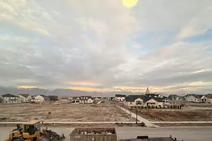 879 S Mathilda Dr, Saratoga Springs, UT 84045 - Photo 2