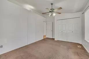 35 E 180 N, Orem, UT 84057 - Photo 12