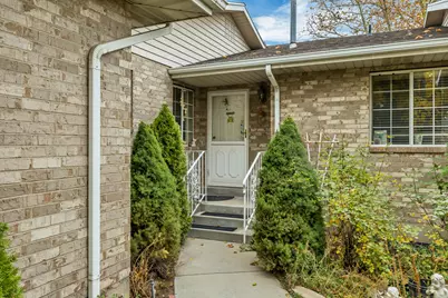 162 N 450 W #2, Orem, UT 84057 - Photo 2