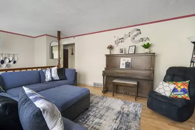 5254 W Grovewood Cir, West Valley, UT 84120 - Photo 8