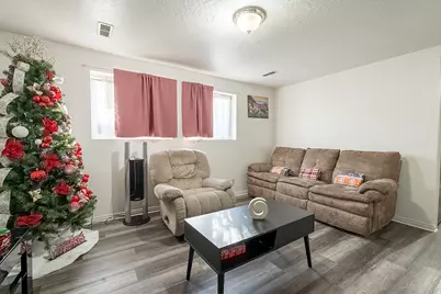 5254 W Grovewood Cir, West Valley, UT 84120 - Photo 28