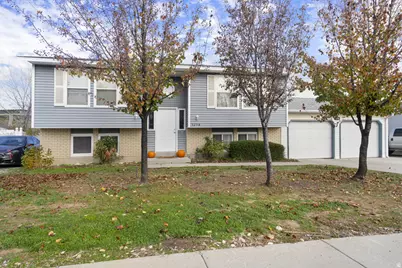 5254 W Grovewood Cir, West Valley, UT 84120 - Photo 2