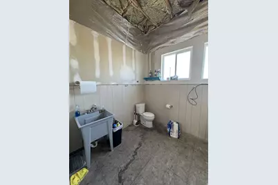 5587 W 6200 S, West Valley, UT 84118 - Photo 32